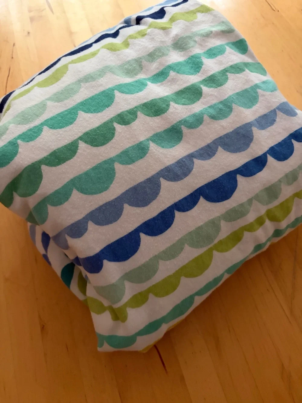 Striped Scallop Pattern twin duvet
